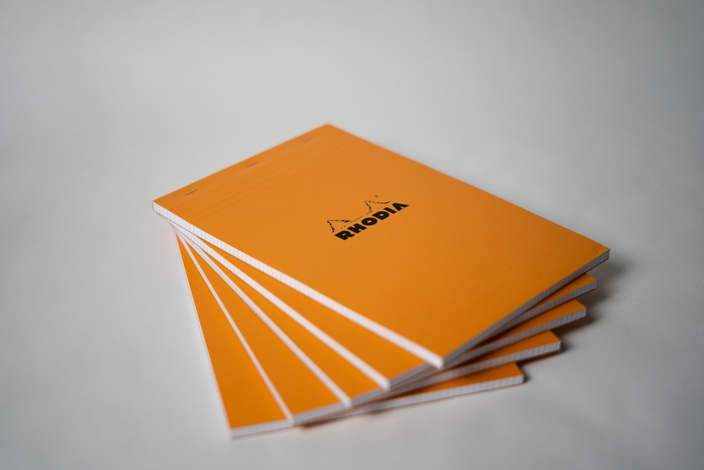 BLOCS-NOTES A4 70G - AVEC COUVERTURE - PETITS CARREAUX - LOT DE 5